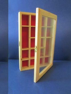 bacheca in legno con specchio protettivo e