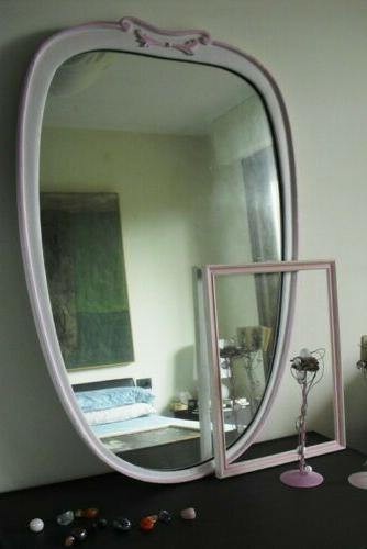 grande specchio ovale rosa