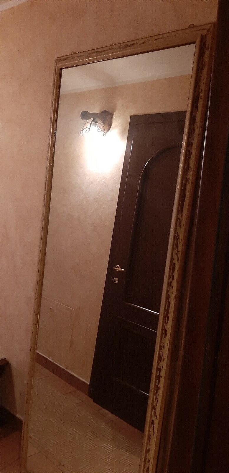 grandi specchi con cornice