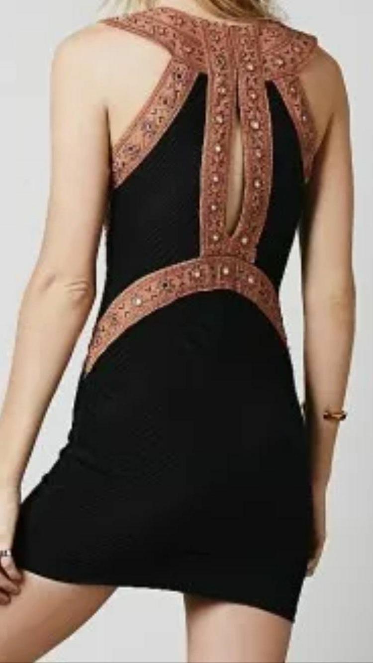 nuovo boho nero nefertiti decorato a specchio