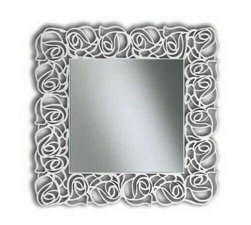 specchio con cornice traforata colore bianco madreperla