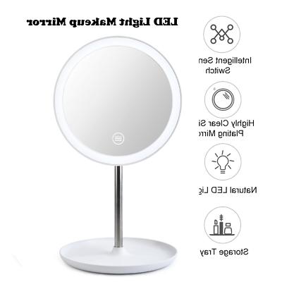 specchio cosmetico di bellezza con luce led