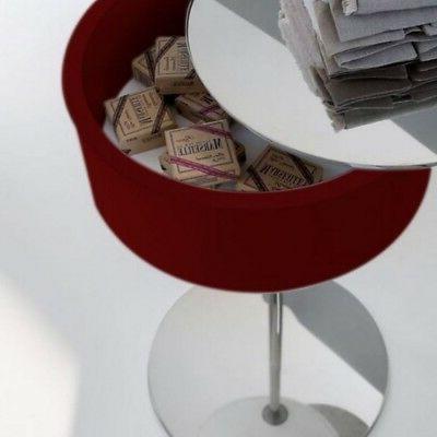 tavolino porta oggetti con specchio rosso one