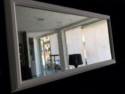 O A Parete Con Cornice